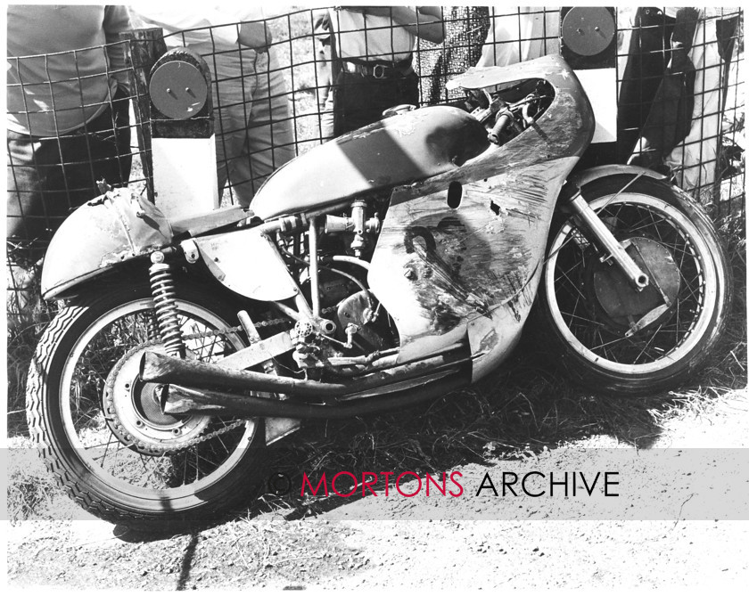 MV 15 
 Back on an MV, John Hartles 1968 Senior TT lasted less than a lap. 
 Keywords: Mortons Archive, Mortons Media Group, MV