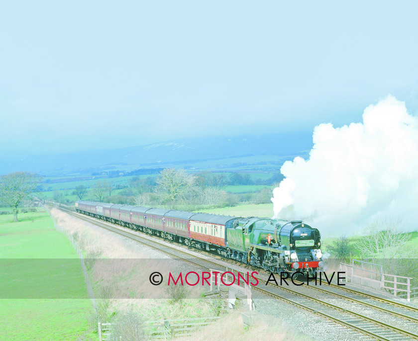 046 01 Keld 35028 
 SR Merchant Navy Pacific No. 35028 Clan Line on the apprroach to Appleby with a 'Cumbrian Mountain Express' on April 8, 1989, three days before it was announced that the Settle & Carlisle line would not be cloased after all. 
 Keywords: 2014, Heritage Railway, Issue 189, Mortons Archive, Mortons Media Group Ltd