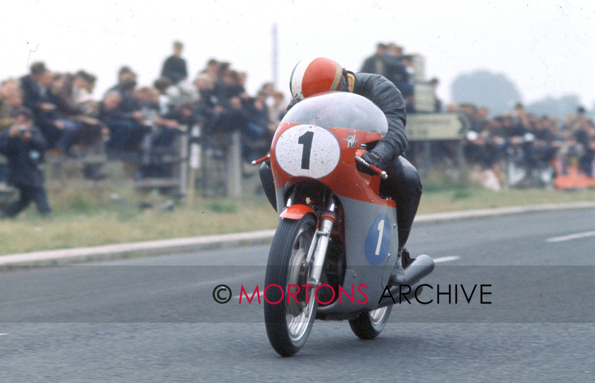 NNC 01 11 11 006 
 NNC 01 11 11 006 - Giacomo Agostini on a 350cc MV 
 Keywords: 1969, Mortons Archive, Mortons Media Group, Nick Nicholls, Ulster GP