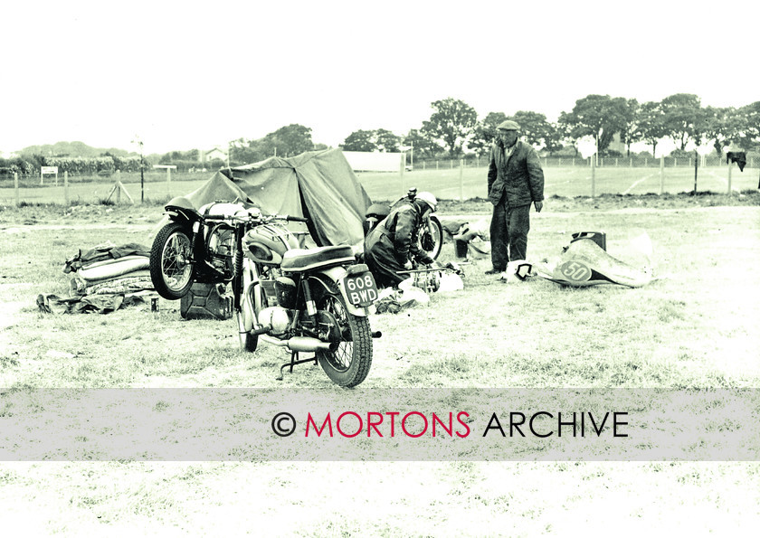 SFTP 1961 TT 04 
 1961 Isle of Man TT - Privateers camping on the island 
 Keywords: 1961, Isle of Man, Mortons Archive, Mortons Media Group Ltd, Straight from the plate, The Classic MotorCycle, TT