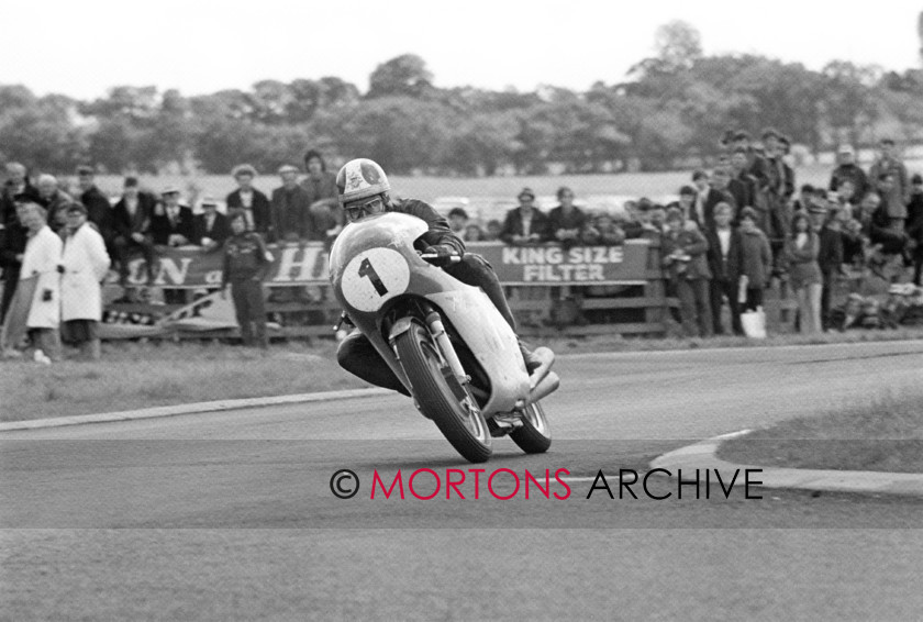 Aermacchi 018 
 Giacomo Agostini (350 MV) in the 1970 Ulster GP 
 Keywords: Mortons Archive, Mortons Media Group Ltd, Nick Nicholls, Racing