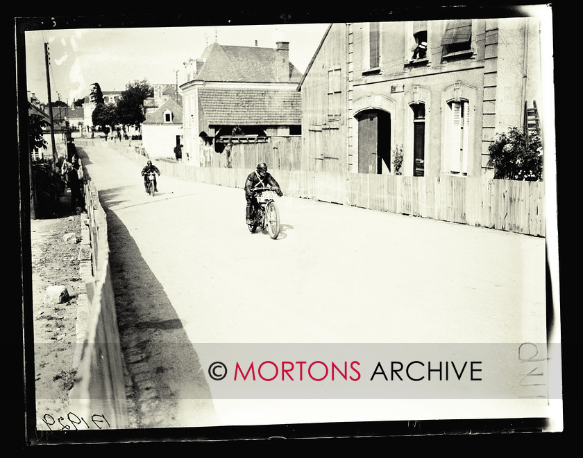 047 SFTP Jan 2014 09 
 1923 Grand Prix - 
 Keywords: 1923, French Grand Prix, Glass Plates, January, Mortons Archive, Mortons Media Group Ltd, Straight from the plate, The Classic MotorCycle