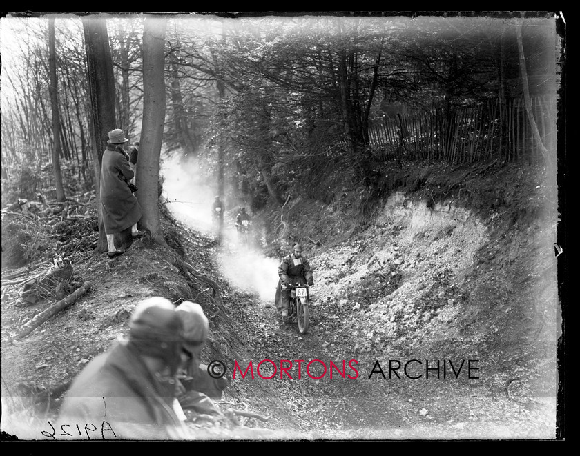 062 SFTP A9126 
 1928 Southern Trial. 
 Keywords: 1928, 2012, Mortons Archive, Mortons Media Group, September, Southern Trial, Straight from the plate, The Classic MotorCycle