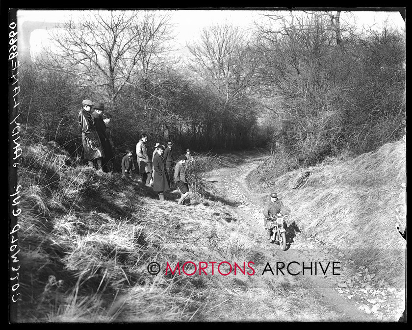 B9660 
 1933 Cotswold Cup Trial. 
 Keywords: 1933, B9660, cotswold, cotswold cup trial, glass plate, Mortons Archive, Mortons Media, Straight from the plate, The Classic Motorcycle, trial