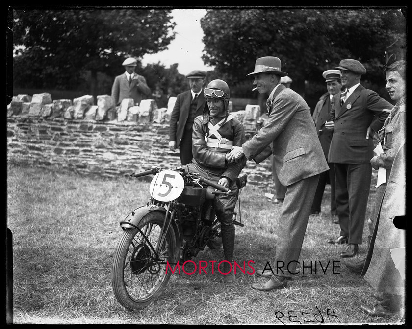 A6239 
 TT Junior/Lightweight 1926. 
 Keywords: 1926, a6239, glass plate, isle of mann, junior, lightweight, Mortons Archive, Mortons Media Group Ltd, Straight from the plate, the classic motorcycle