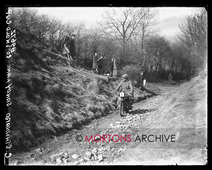 B9672 
 1933 Cotswold Cup Trial. 
 Keywords: 1933, B9672, cotswold, cotswold cup trial, glass plate, Mortons Archive, Mortons Media, Straight from the plate, The Classic Motorcycle, trial