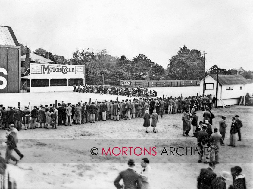 016 Brooklands 1930 09 
 Brooklands 1930 
 Keywords: 1930, Brooklands, Mortons Archive, Mortons Media Group Ltd, Straight from the plate