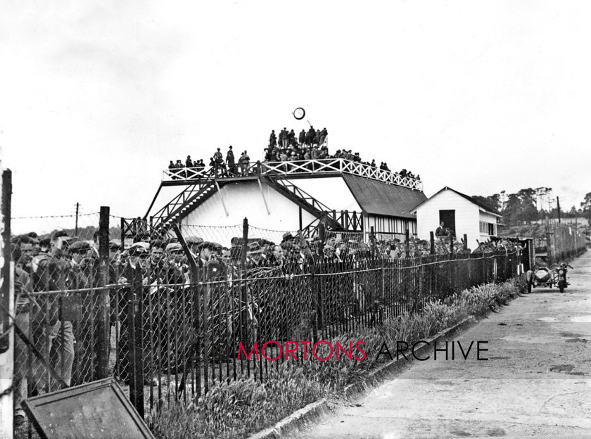016 Brooklands 1930 07 
 Brooklands 1930 
 Keywords: 1930, Brooklands, Mortons Archive, Mortons Media Group Ltd, Straight from the plate