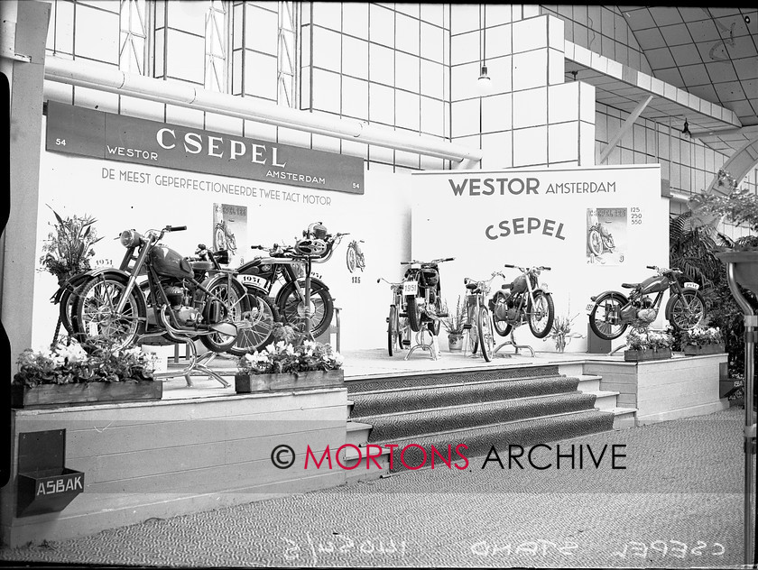 14054-05 
 1951 Dutch Motorcycle Show. Representing Hungary was Csepel, showing a wide range. 
 Keywords: 14054-05, 1951, dutch, dutch motorcycle show, glass plate, motorcycle show, November 09, show, Straight from the plate, The Classic Motorcycle