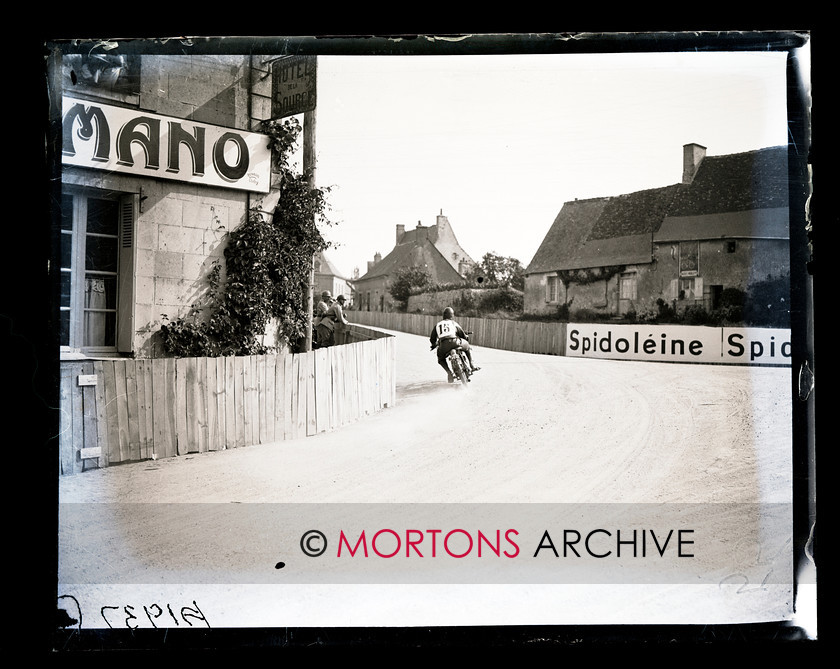 047 SFTP Jan 2014 05 
 1923 Grand Prix - Longman on the AJS, he won the 350cc class. 
 Keywords: 1923, French Grand Prix, Glass Plates, January, Mortons Archive, Mortons Media Group Ltd, Straight from the plate, The Classic MotorCycle