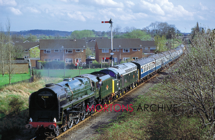 WD595215@64 Preservation 
 Super power on the single track Great Central' BR 8P Pasific No 71000 Duke of Gloucester joins forces with preserved Class 40 D306 Atlantic Conevyor. 
 Keywords: Heritage Railway, Mortons Archive, Mortons Media Group
