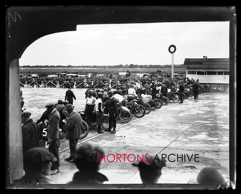 A2137 
 British Motor Cycle Racing Club's 5th monthly meeting, Brooklands 1923. Grid for the last race of the day, the 1000cc sidecar handicap. Cowley's streamlined Morgan-Anzani is in the centre. 
 Keywords: 1923, 5th meeting, A2137, bmcrc, brooklands, December 2009, glass plate, Straight from the plate, The Classic Motorcycle