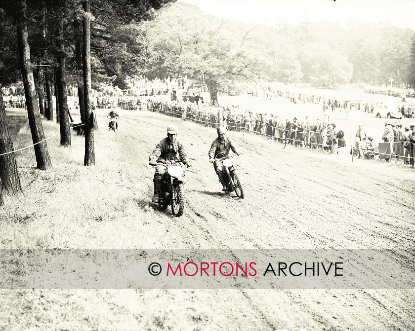 062 SFTP 01 
 Shrubland Park Scramble, August 1956. 
 Keywords: 2012, Glass plate, June, Mortons Archive, Mortons Media Group, Scramble, Straight from the plate, The Classic MotorCycle