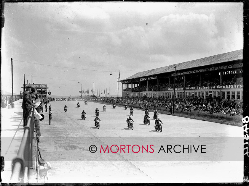 B4314 
 1930 German Grand Prix. Nurburgring. 
 Keywords: 1930, B4314, german, german grand prix, germany, glass plate, grand prix, Mortons Archive, Mortons Media Group Ltd, nurburgring, racing, Straight from the plate, The Classic Motorcycle