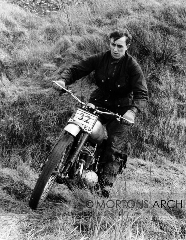 NNC-T-A-24 
 NNC T A 024 - Gordon Adsett on a 250cc Greeves in the 1962 Suffolk Mardle 
 Keywords: Mortons Archive, Mortons Media Group Ltd, Nick Nicholls, Trials