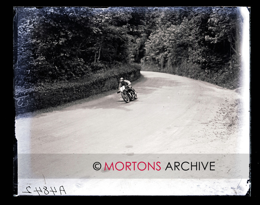 062 SFTP 12 1925 IOM Junior TT 
 1925 Junior TT - 
 Keywords: Glass plate, Isle of Man, Junior TT, Mortons Archive, Mortons Media Group, September, Straight from the plate, The Classic MotorCycle