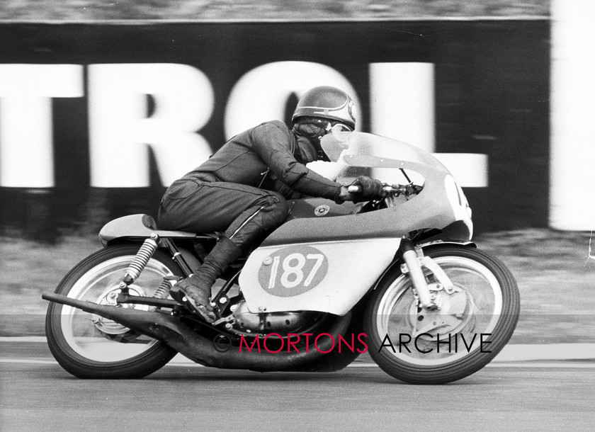 BS0000002 
 Barry Sheene, 350 Bultaco, winner of the Brands Southern 67, entering the bottom straight. 12/07/1969. 
 Keywords: Barry Sheene, Mortons, Mortons Archive, Mortons Media Group
