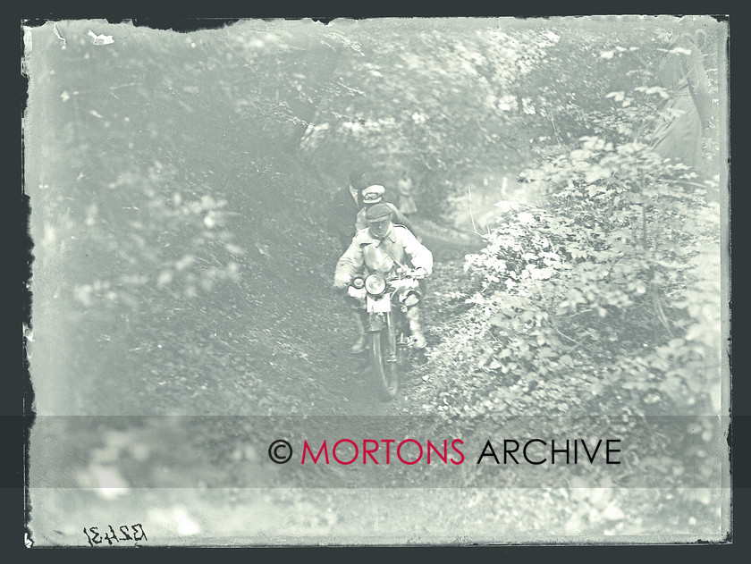 053 SFTP 17 
 The London-Dartmoor Trial, 1929 
 Keywords: 1929, 2015, Glass plate, July, Mortons Archive, Mortons Media Group Ltd, Straight from the plate, The Classic MotorCycle