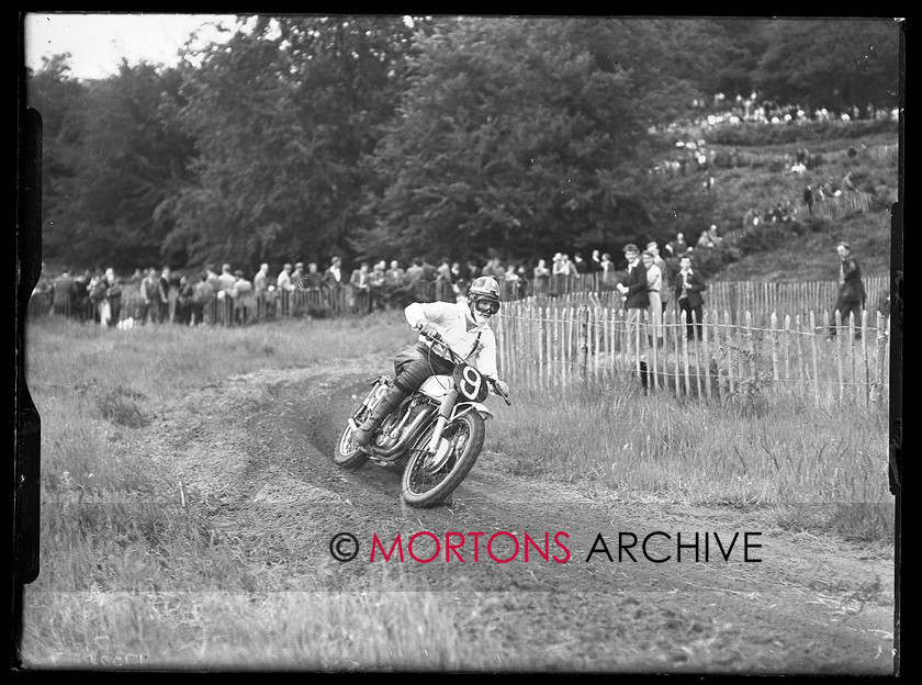 17308-09 
 "1956 British International Motocross GP" The imperious Les Archer (Norton). 
 Keywords: 17308-09, 1956, british international, british international motocross gp, glass plate, motocross, September 2009, Straight from the plate, The Classic MotorCycle