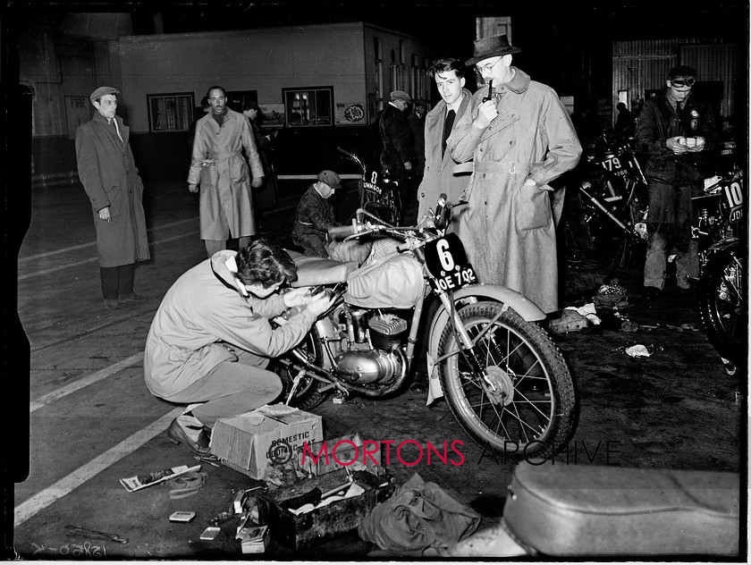 Scot 6 day 54  007 
 Scottish Six Day Trial 1954 - Miss Lesley Blackburn (148 BSA) 
 Keywords: Classic Issues - Feet up in the 50s, Glass plate, Mortons Archive, Mortons Media Group, Off road