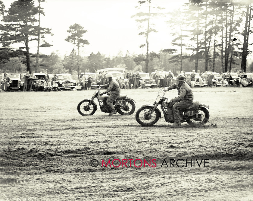 062 SFTP 15 
 Shrubland Park Scramble, August 1956. 
 Keywords: 2012, Glass plate, June, Mortons Archive, Mortons Media Group, Scramble, Straight from the plate, The Classic MotorCycle