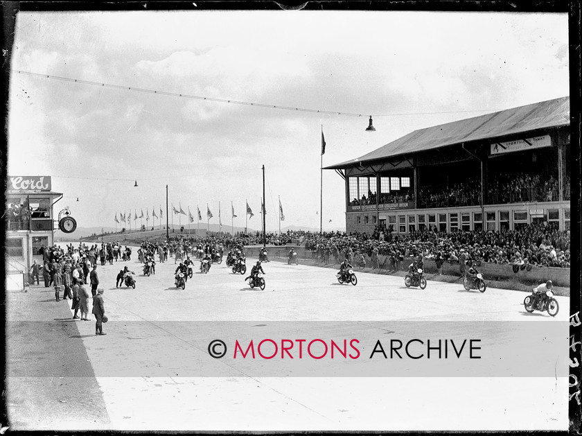 B4302 
 1930 German Grand Prix. Nurburgring. 
 Keywords: 1930, B4302, german, german grand prix, germany, glass plate, grand prix, Mortons Archive, Mortons Media Group Ltd, nurburgring, racing, Straight from the plate, The Classic Motorcycle