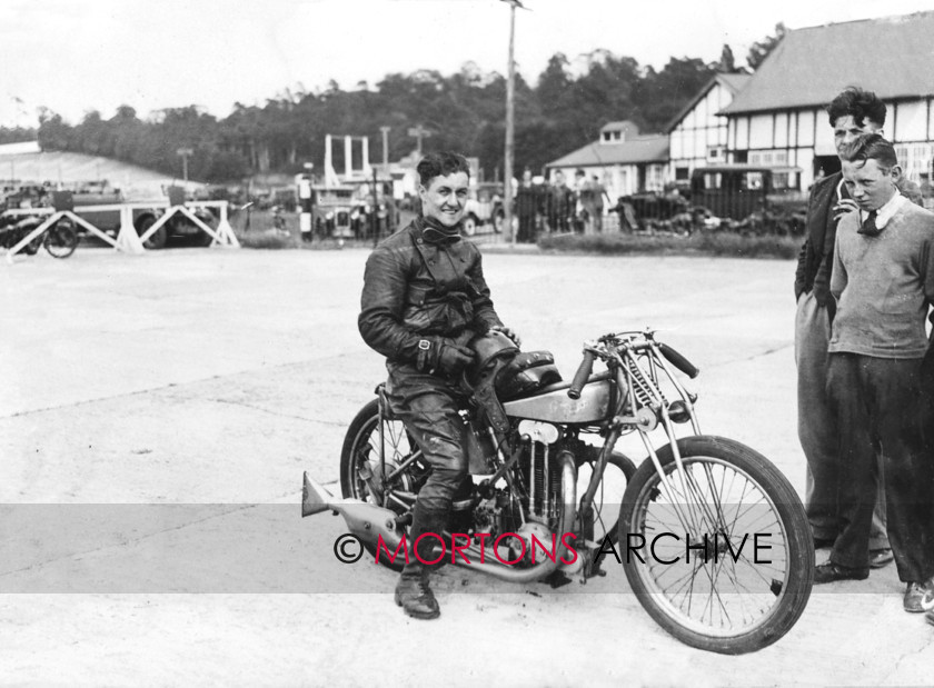 016 Brooklands 1930 04 
 Brooklands 1930 - Duncan winner of the 350-1000cc handicap on a Grindley-Peerless JAP 
 Keywords: 1930, Brooklands, Mortons Archive, Mortons Media Group Ltd, Straight from the plate