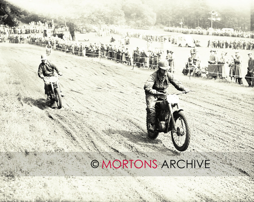 062 SFTP 16 
 Shrubland Park Scramble, August 1956. 
 Keywords: 2012, Glass plate, June, Mortons Archive, Mortons Media Group, Scramble, Straight from the plate, The Classic MotorCycle