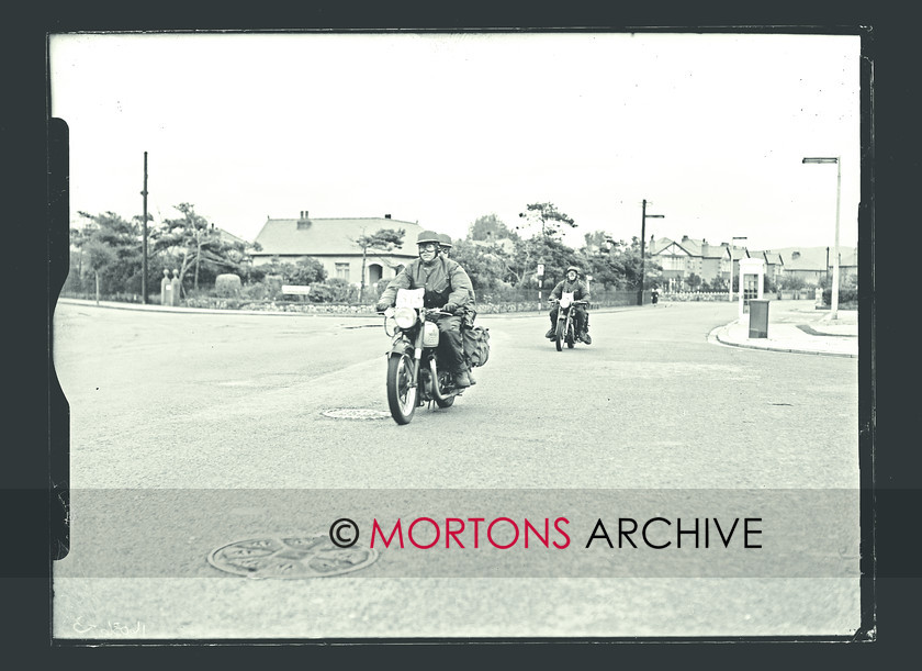 057 SFTP 02 
 On route in the 1954 ACU National Rally 
 Keywords: 1954, ACU National Rally, Glass plate, Mortons Archive, Mortons Media Group Ltd, Straight from the plate, The Classic MotorCycle